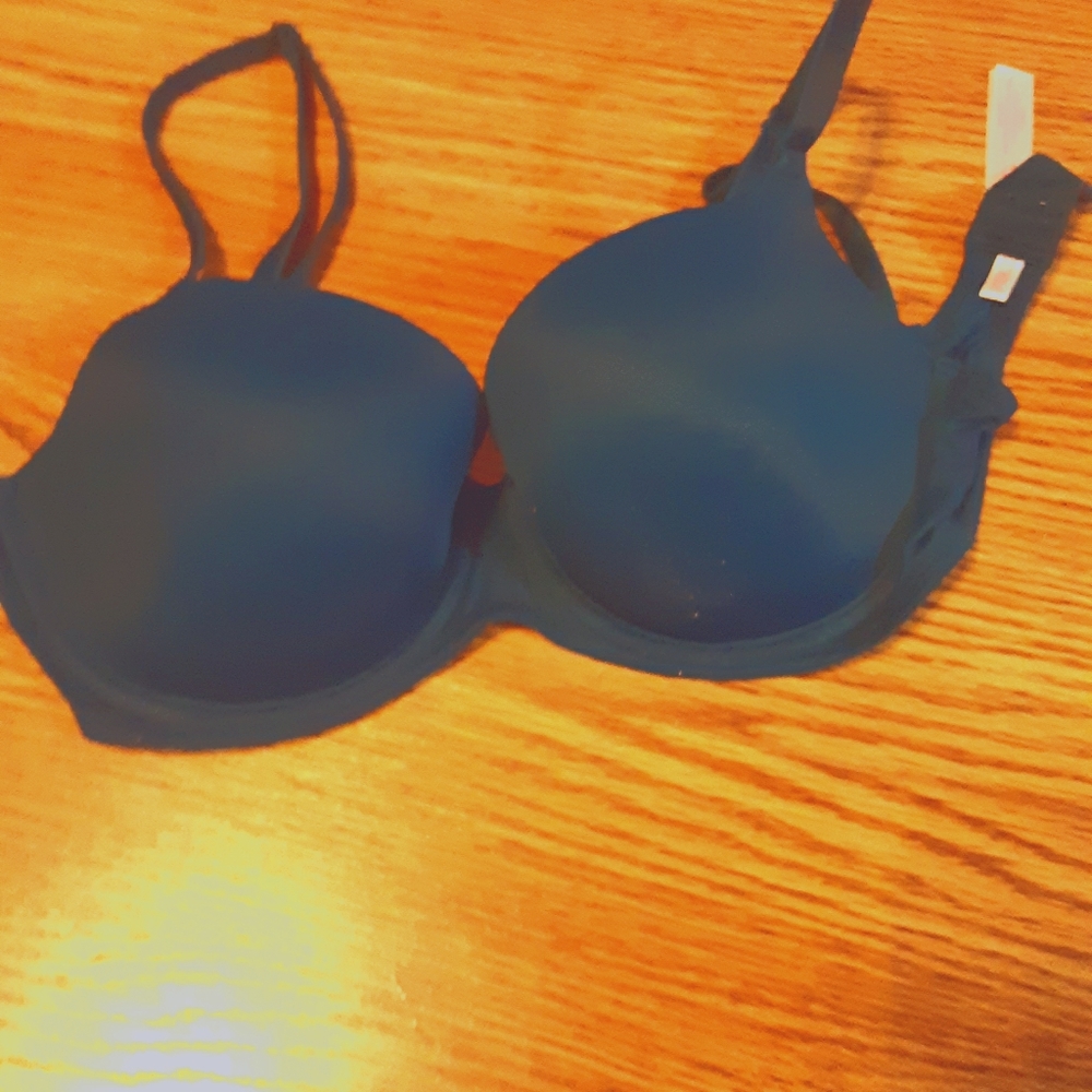 Pink wear everywhere lightly lined size 32D